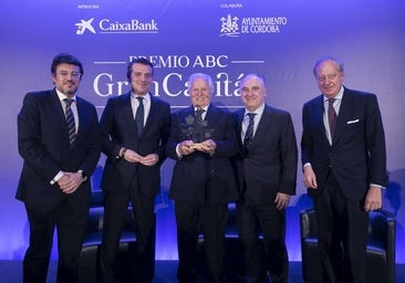 El Cordobés recoge el premio Gran Capitán de ABC: «La batalla se gana con voluntad y sabiendo dónde llegar»