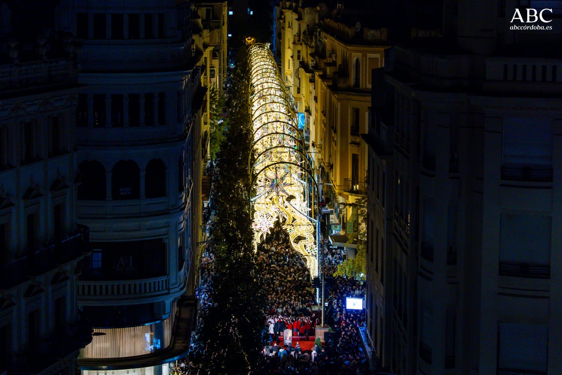 Las mejores imágenes de la iluminación navideña y el espectáculo de Cruz Conde