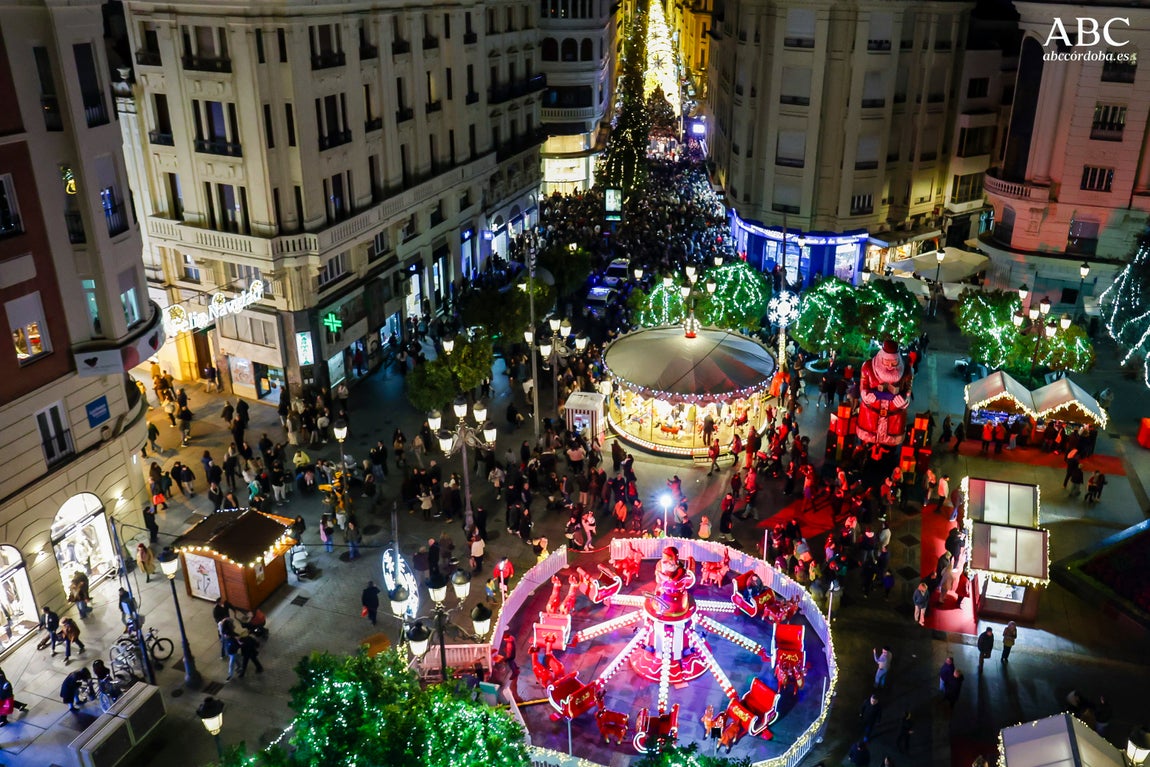 Las mejores imágenes de la iluminación navideña y el espectáculo de Cruz Conde