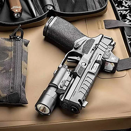 Más munición, más grande y más barata: así es la Springfield Armory Echelon, la nueva pistola de la Policía Nacional