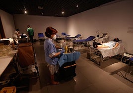 Córdoba se enfrenta a un «reto crítico» en la donación de sangre en diciembre: se necesitan 2.500 y la Junta lanza una campaña para lograrlo