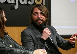 La izquierda organiza un escrache contra Juan Soto Ivars en la presentación de su libro sobre las denuncias falsas de violencia machista en Sevilla