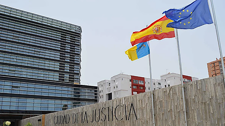 Piden 11 y 7 años de cárcel para un hombre y una mujer que prostituyeron y abusaron de una menor vulnerable