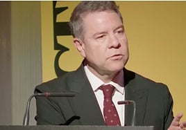 Page cree que España vive «el momento más alejado del espíritu de la Transición»