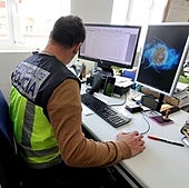 Un agente de la Policía Nacional en Córdoba