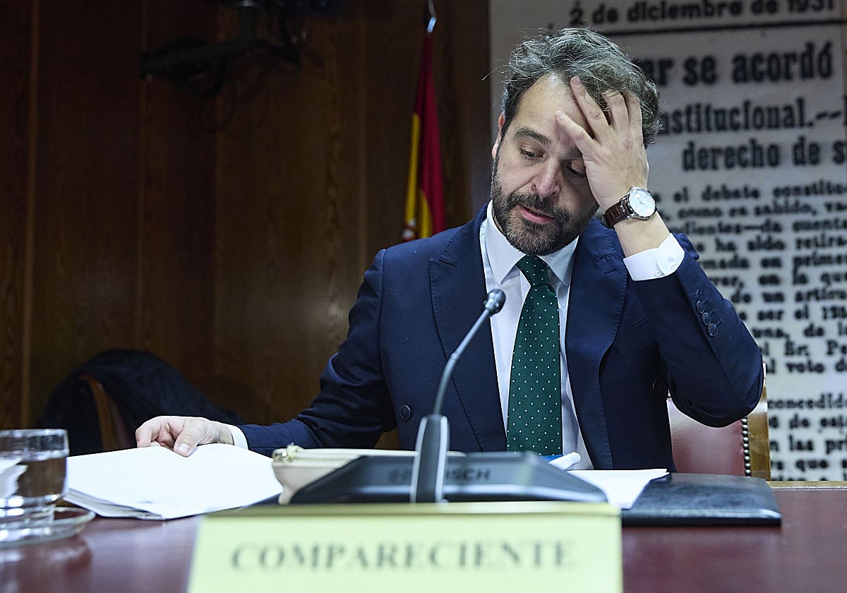 El secretario de Política Municipal del PSOE, Juanfran Serrano, en la comisión de investigación del Senado por el caso Koldo