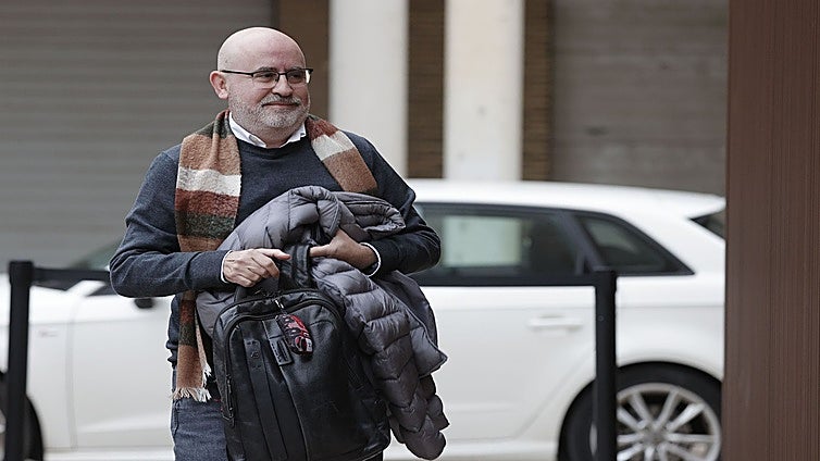 El funcionario clave de la dana achaca el retraso de la alerta a las dudas jurídicas de Pradas y a que había que retocar el texto en valenciano