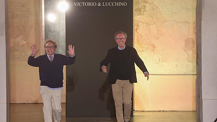 Tribute to Victorio and Lucino at the end of the show