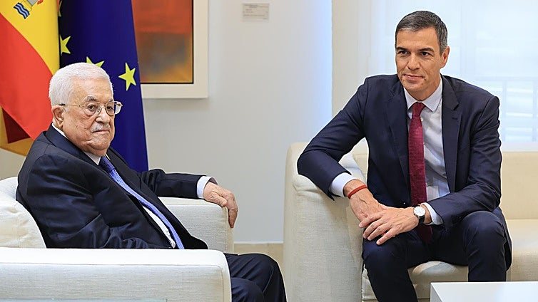 El Rey y Pedro Sánchez se reunirán este miércoles con el presidente del Estado de Palestina en su visita a España