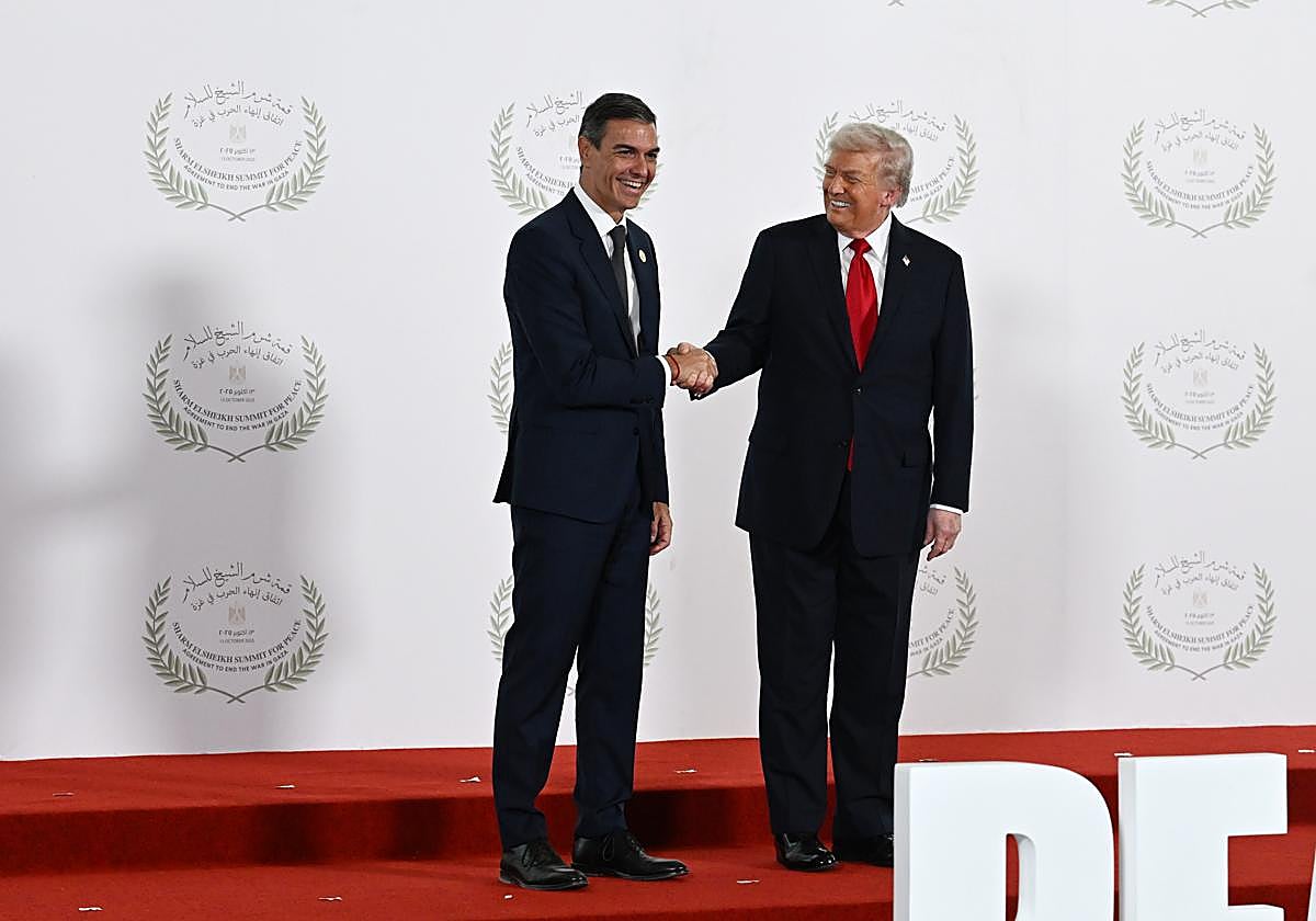Pedro Sánchez y Donald Trump, en octubre en Egipto