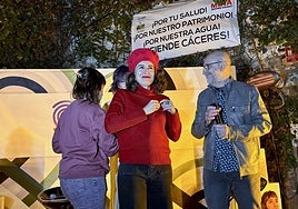 Bustinduy asegura que la izquierda en Extremadura «tiene una extraordinaria candidata» y augura la «sorpresa» con Irene de Miguel al frente