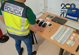 Chalé de lujo con 'habitación del pánico' tras esfafar 120.000 euros a 200 familias con el timo del 'hijo en apuros'