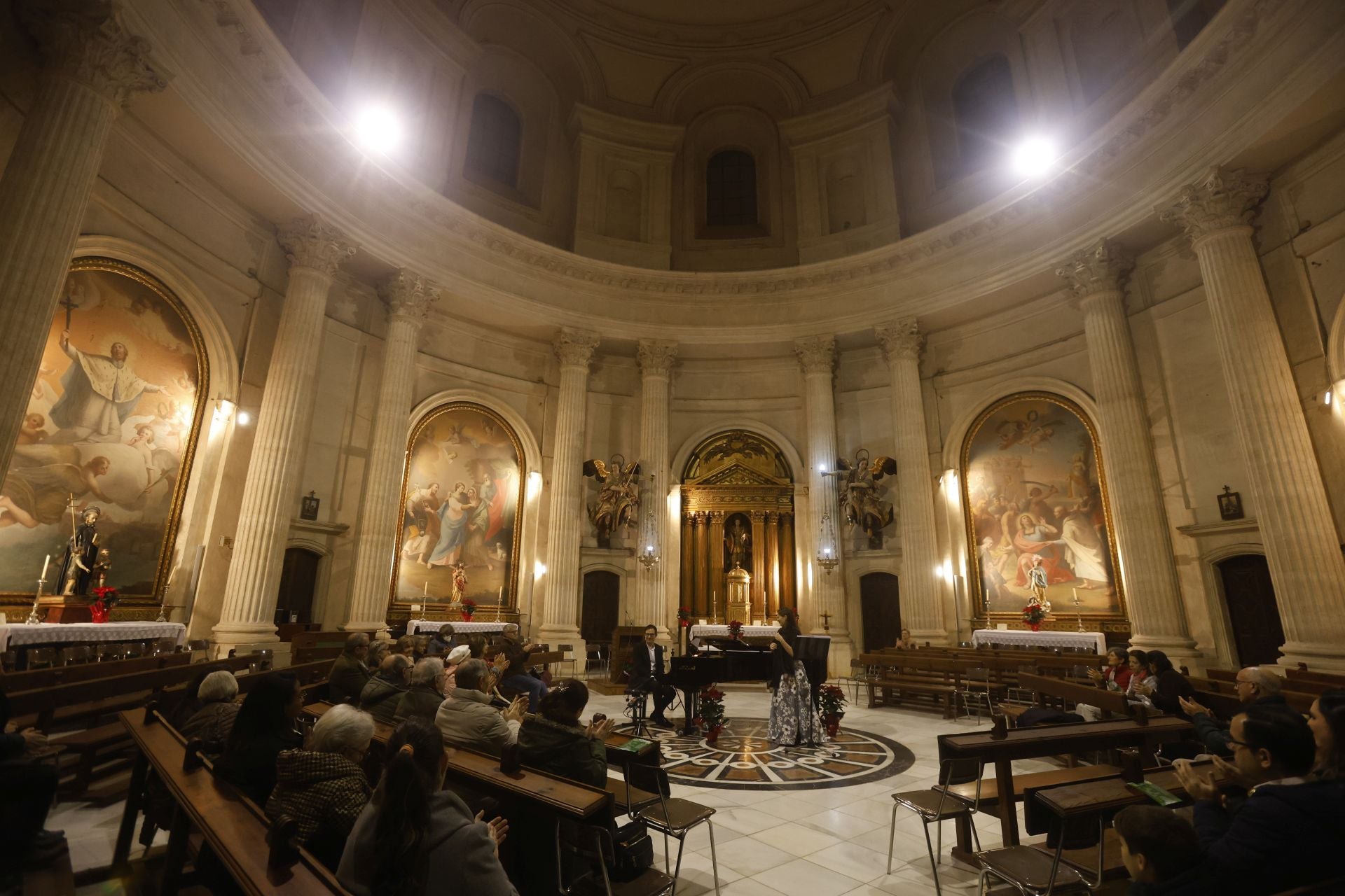 La música inunda la Navidad de Córdoba, en imágenes