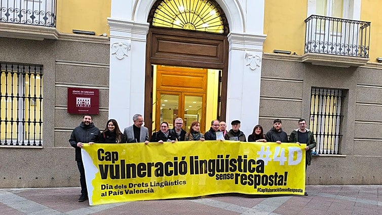«No tengo obligación de hablarles en castellano y en el País Valenciano la lengua propia es el catalán»: la queja a dos guardias civiles