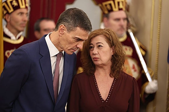 Armengol y Sánchez durante los actos del Congreso por el Día de la Constitución