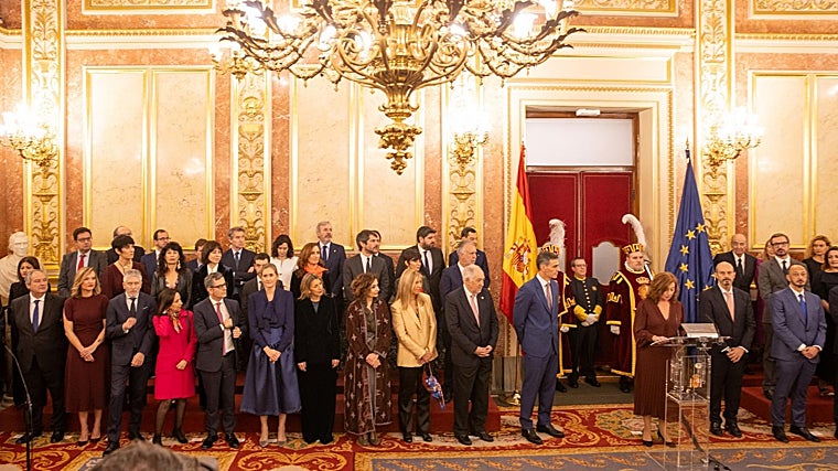 Armengol during her speech at the event, accompanied by the rest of the authorities