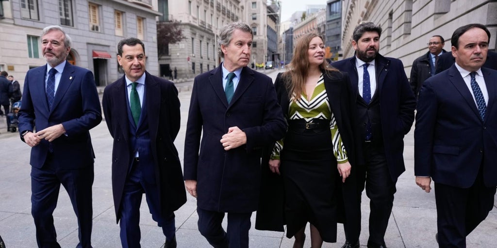 Feijóo anuncia el relevo de Mazón a Pérez Llorca al frente del PP valenciano antes de Navidad