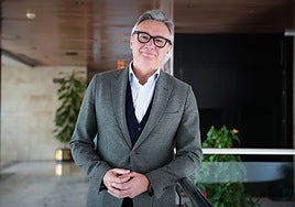 Gavira (Vox) asegura que si Juanma Moreno no logra mayoría absoluta en Andalucía, «su primera opción será intentar pactar con el PSOE»