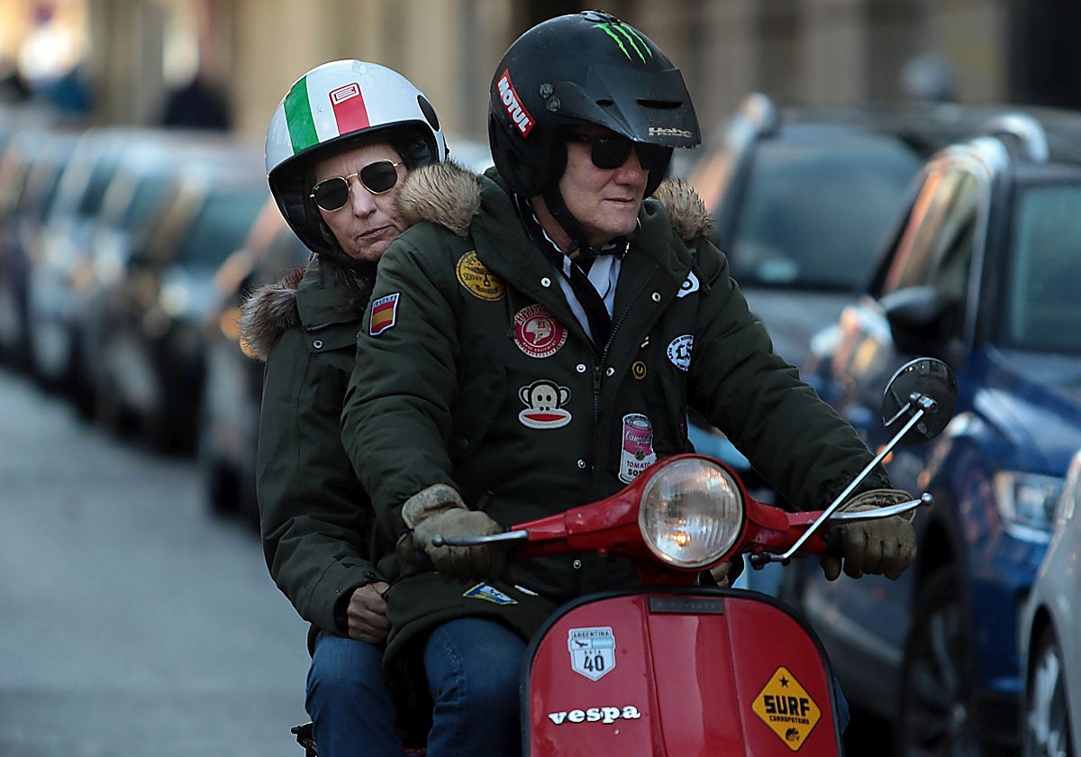 Aficionados en la 'Scooter Run' de León
