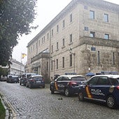 La Policía investiga la muerte de una mujer en Santiago al caerle una nevera encima