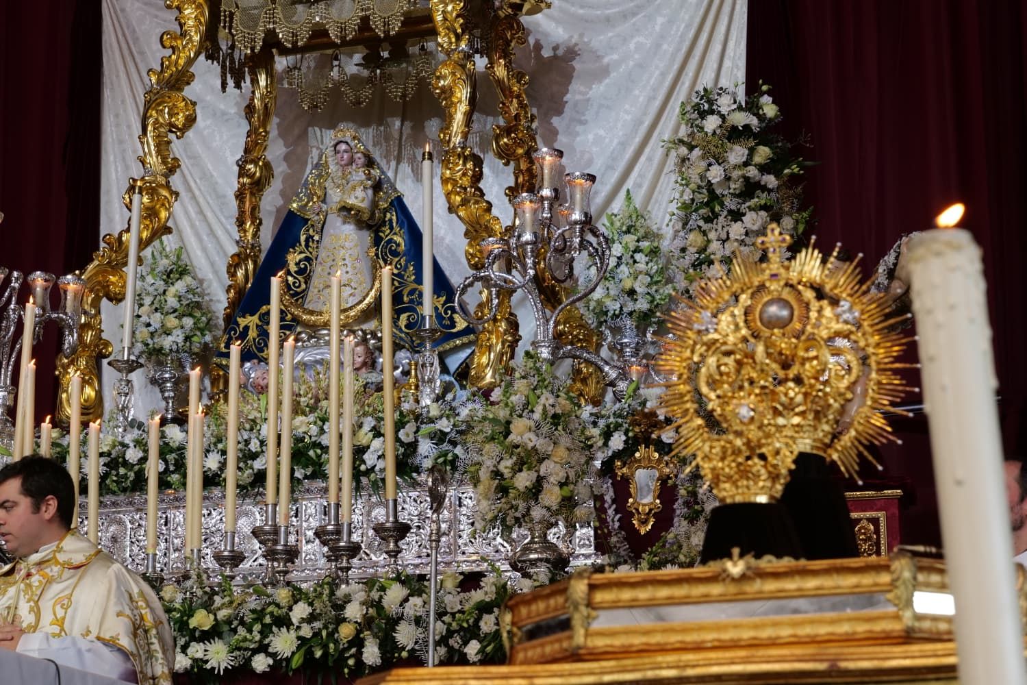La emocionante coronación de la Virgen de Luna en la Jara, en imágenes