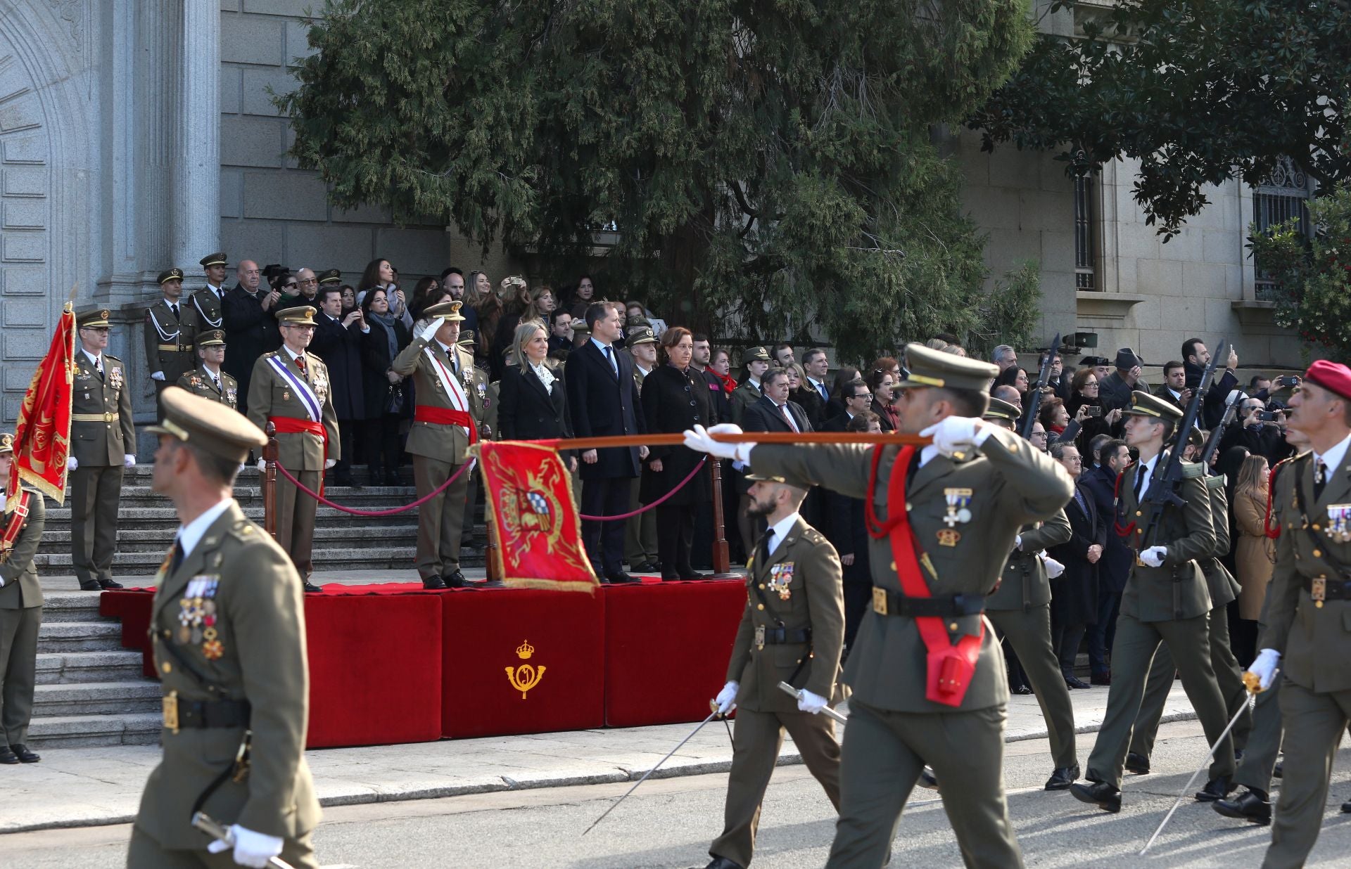Las imágenes del acto y desfile de la Inmaculada en la Academia de Infantería de Toledo