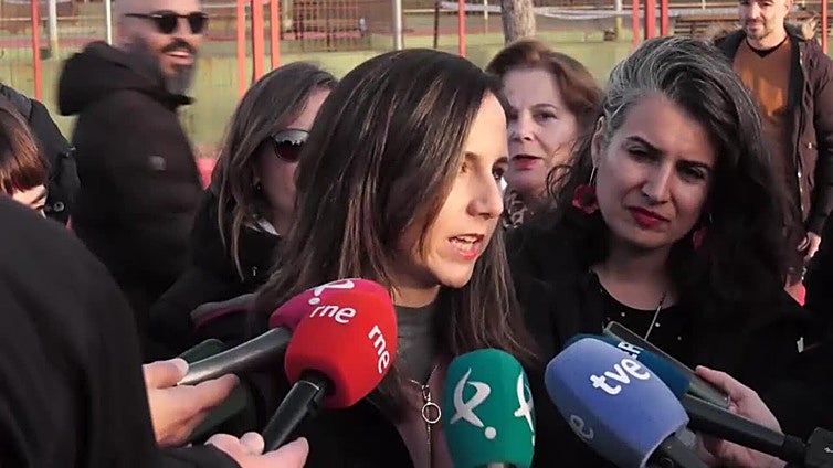 Belarra asegura que el PSOE considera al feminismo "un pin de quitan y pon"