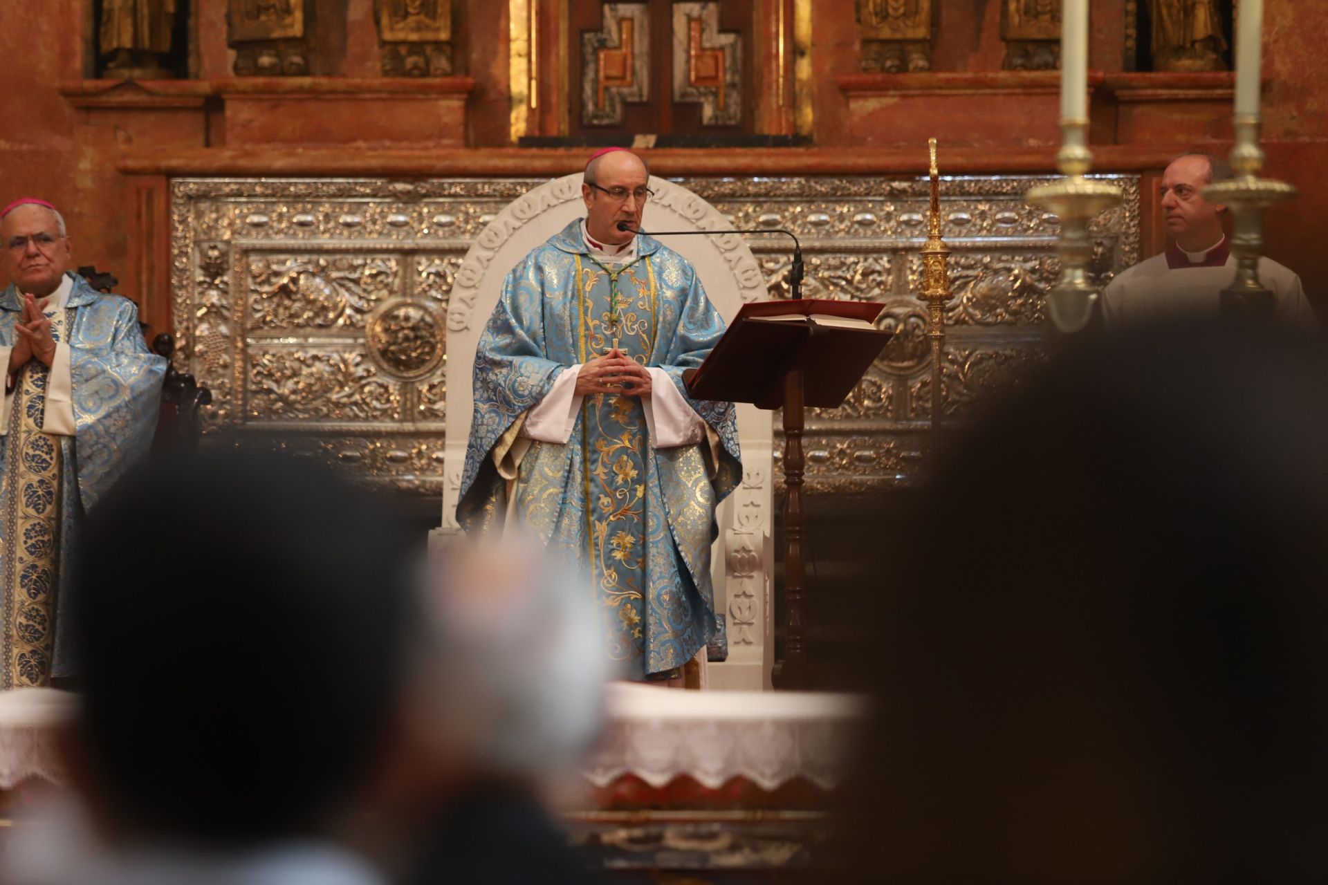 El nombramiento de cinco nuevos diáconos en la Catedral de Córdoba, en imágenes
