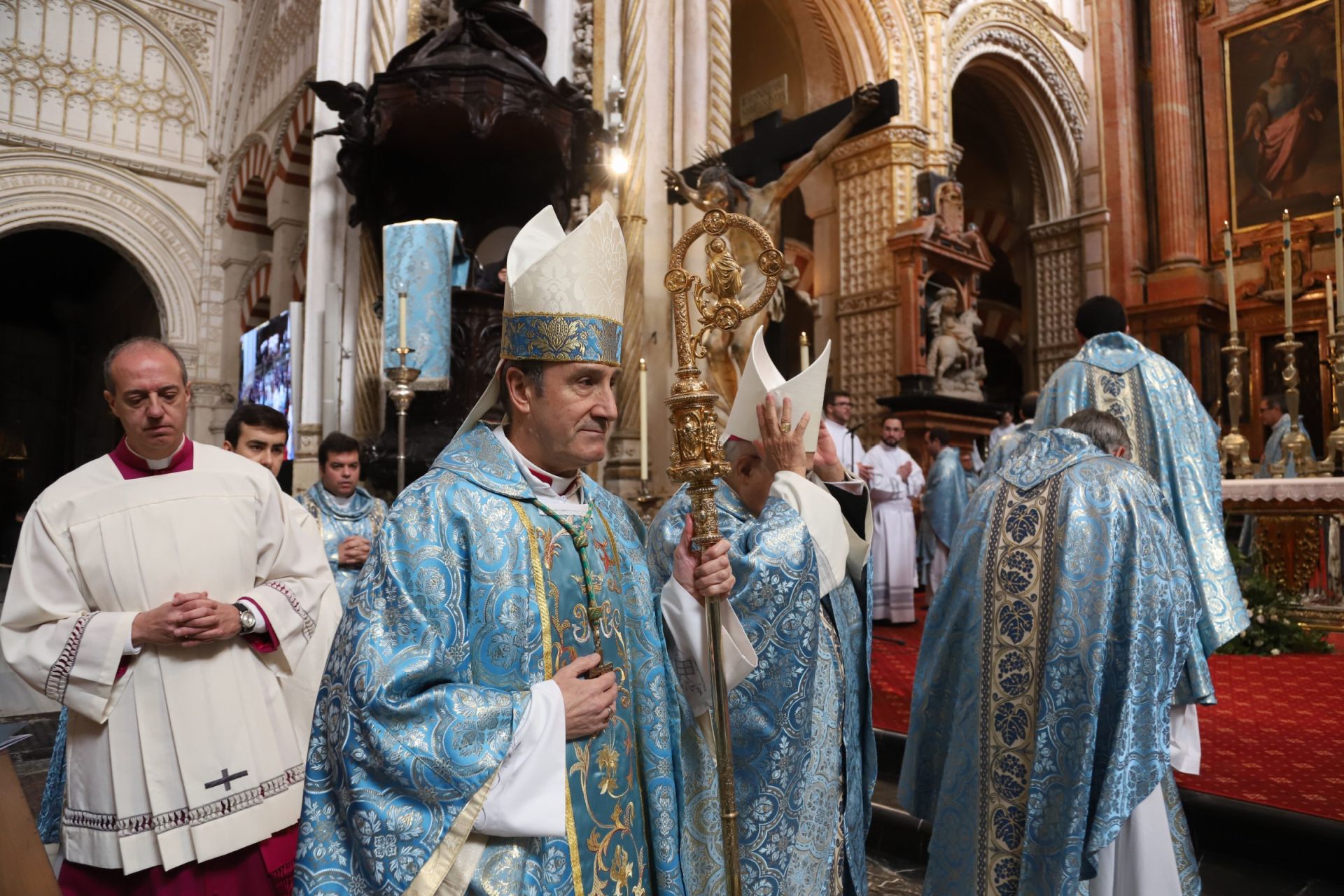 El nombramiento de cinco nuevos diáconos en la Catedral de Córdoba, en imágenes