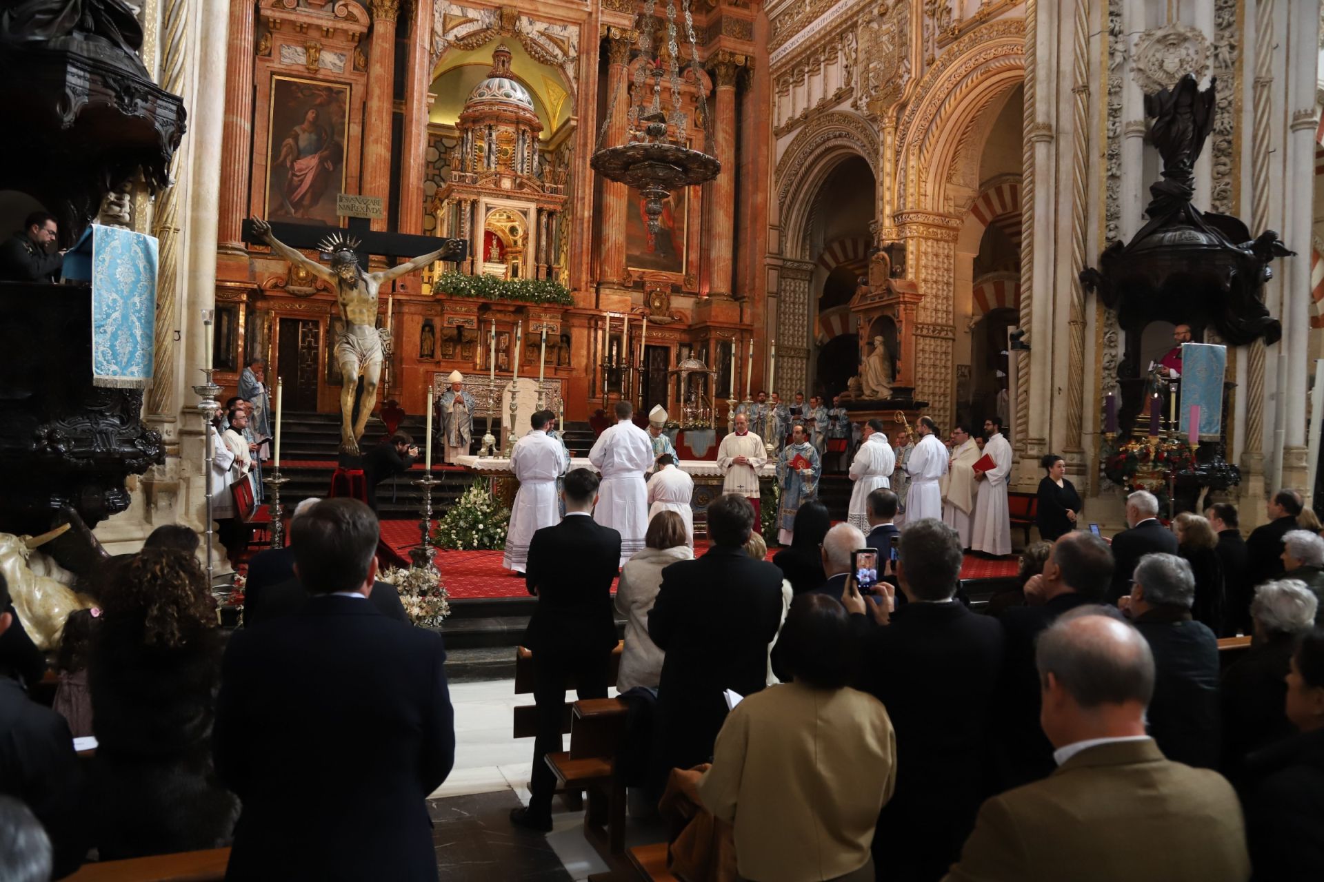 El nombramiento de cinco nuevos diáconos en la Catedral de Córdoba, en imágenes