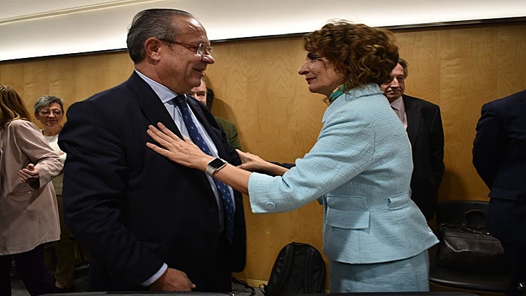 La quita aliviará en 8,5 puntos la deuda de la región, pero seguirá entre  las más 'empeñadas'