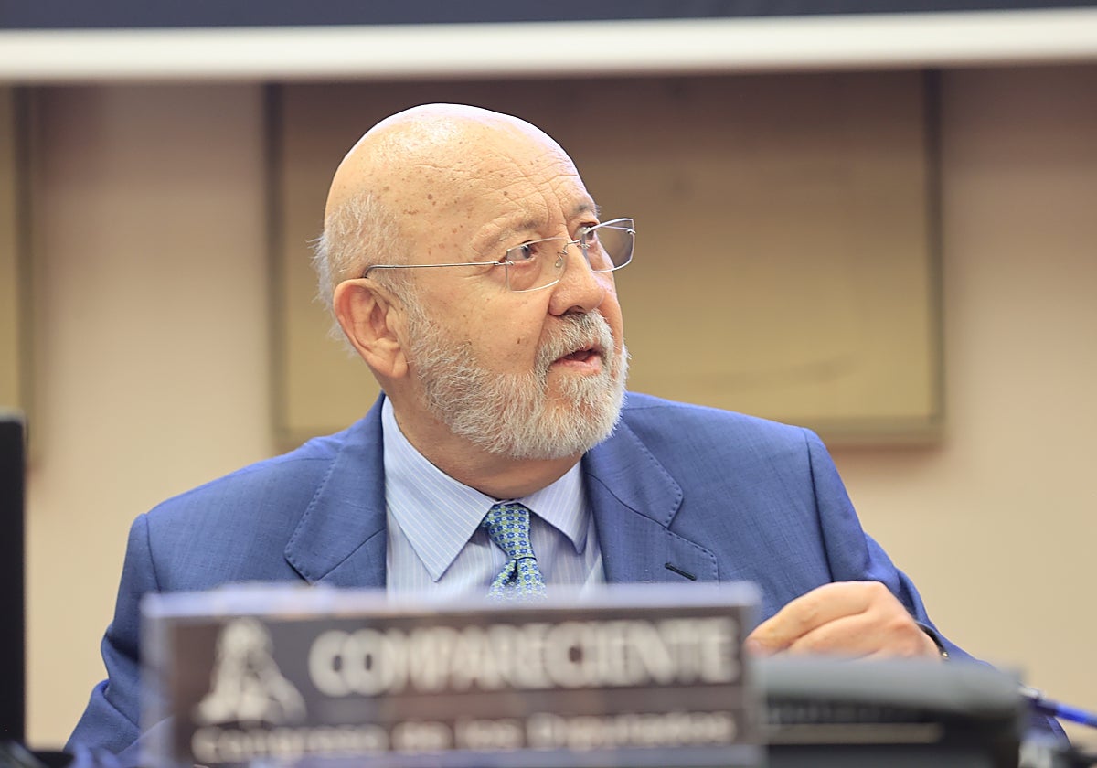 Sigue en directo la Comisión de Investigación sobre la gestión de Tezanos del CIS