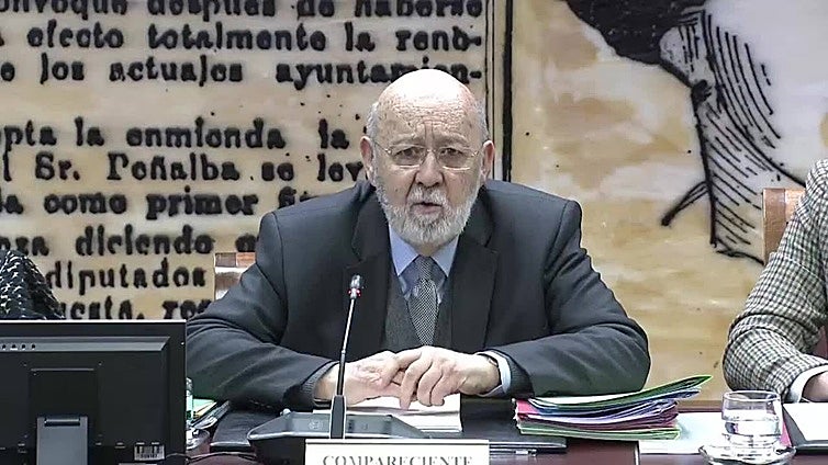 Tezanos comparece en la comisión del Senado que investiga su gestión al frente del CIS