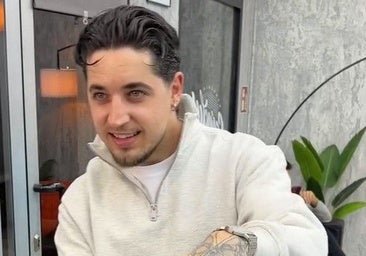 Álvaro Sánchez es un joven barbero toledano de 30 años que cuenta con una barbería en Bargas y otra en Toledo