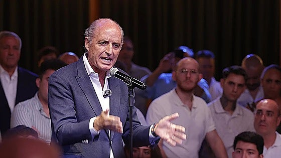 Camps reclama por carta a Llorca la fecha del congreso del PP valenciano y pregunta por qué «no ha sido aún convocado»
