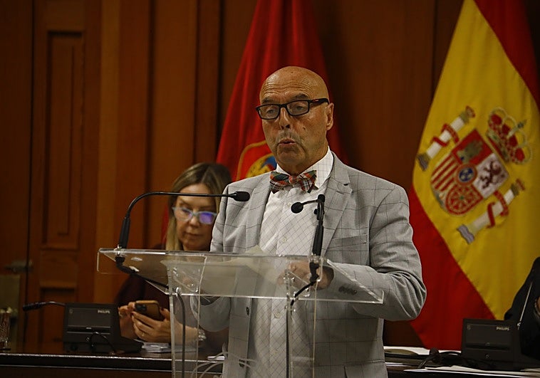 La oposición ataca a Bellido: «Malgastar el dinero público es otra forma de corrupción»