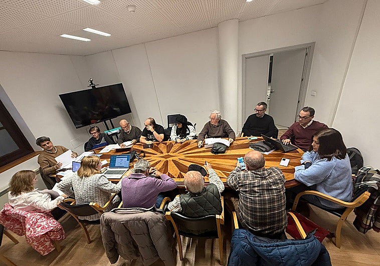 El movimiento vecinal pregunta al Gobierno de PP y Vox en Toledo qué hay de los presupuestos participativos