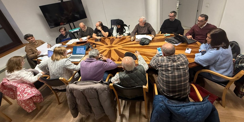 El movimiento vecinal pregunta al Gobierno de PP y Vox en Toledo qué hay de los presupuestos participativos