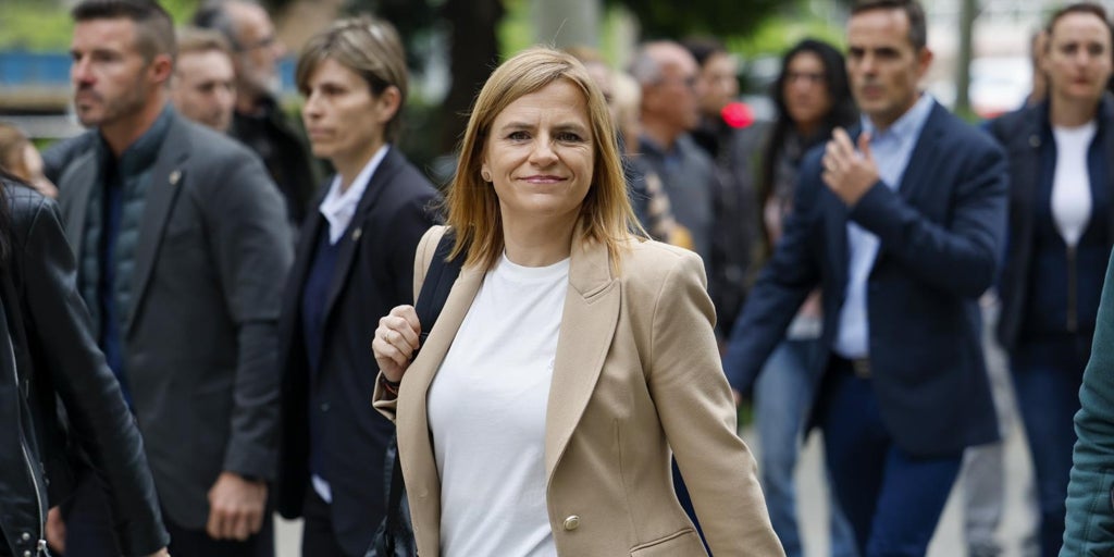 El Gobierno de Llorca pide al PSOE la «destitución inmediata» de Pilar Bernabé por los casos de acoso sexual