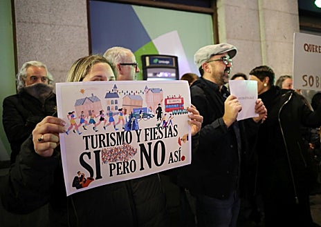 Imagem secundária 1. Os moradores do Casco demonstram assim apoio à convivência com o turismo. 