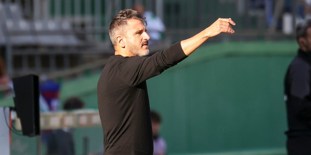 Iván Ania supera su peor racha sin victorias como entrenador del Córdoba CF