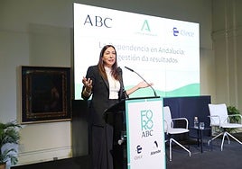 Loles López: «Es necesario construir residencias de mayores, aunque no me gustaría morirme en una»
