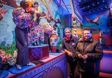 Precisión quirúrgica para poner en marcha el Teatro de Autómatas, el único que permanece vivo en todo el mundo