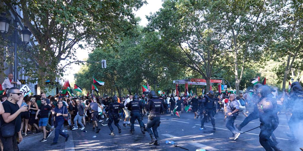 Inadmitida la denuncia contra el delegado del Gobierno en Madrid por el dispositivo de la etapa final de la Vuelta Ciclista a España