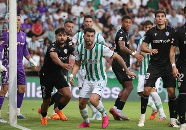 Las renovaciones siguen siendo una tarea pendiente en el Córdoba CF