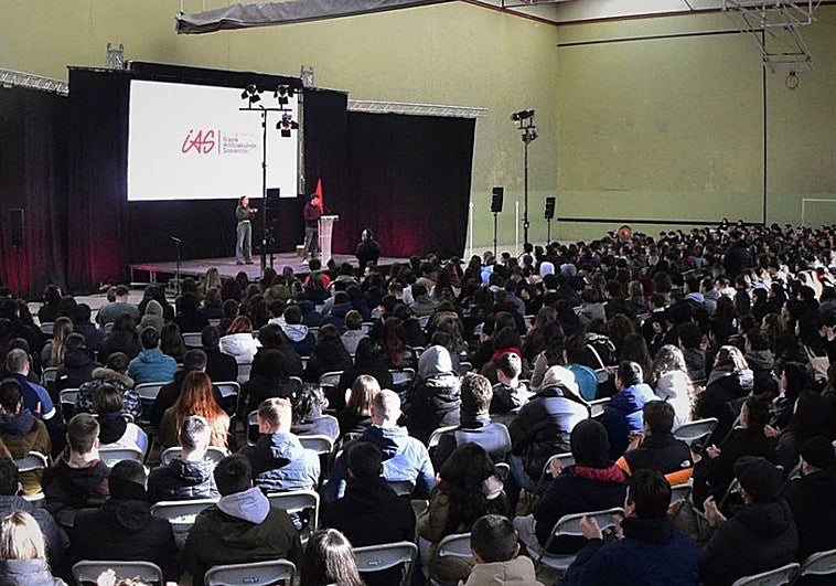 El rebrote de la 'kale borroka': la vía comunista toma banderas en el pulso de la juventud radical del País Vasco y Navarra