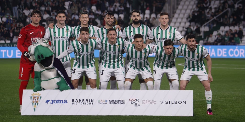 Siete puntos menos en casa: el Córdoba CF salda una primera vuelta en El Arcángel con grietas en el fortín