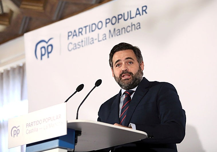 Núñez (PP) insta a Page a que los 8 diputados socialistas de Castilla-La Mancha apoyen una moción de censura instrumental contra Sánchez