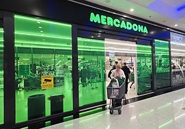 Mercadona busca personal de supermercado para trabajar tres días a la semana por 1.140 euros