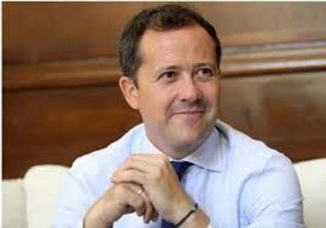 Velázquez defiende la compra de la Escuela de Enfermería por la Diputación de Toledo: «La residencia tendrá carácter provincial»